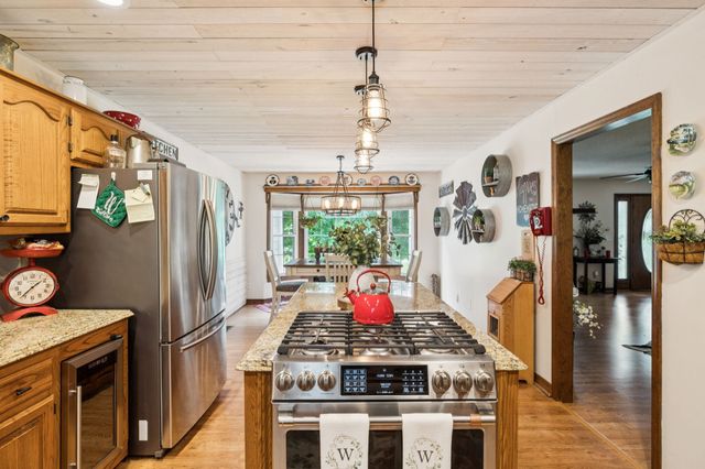 3692 Neeley Hollow Rd, Columbia, TN 38401