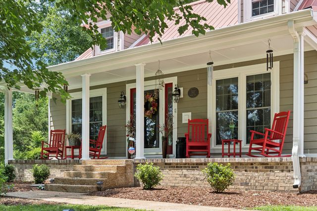 3692 Neeley Hollow Rd, Columbia, TN 38401