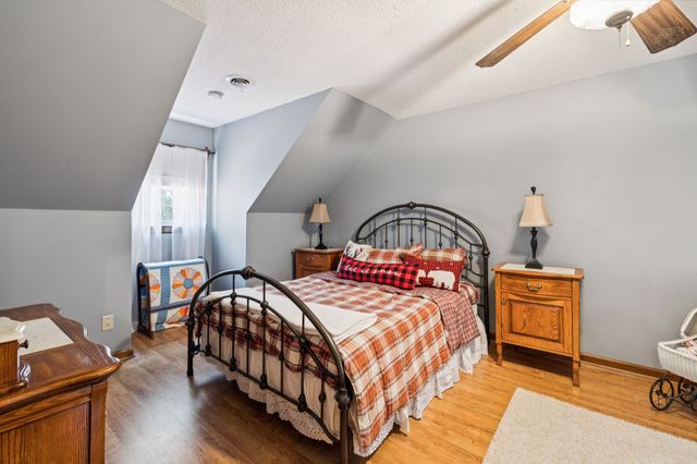3692 Neeley Hollow Rd, Columbia, TN 38401