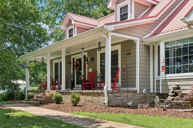 3692 Neeley Hollow Rd, Columbia, TN 38401