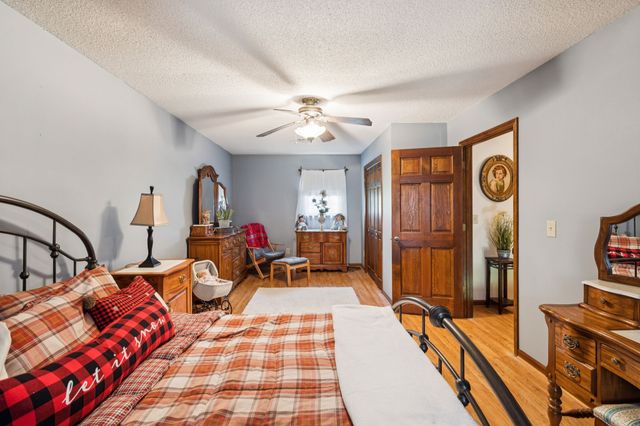3692 Neeley Hollow Rd, Columbia, TN 38401