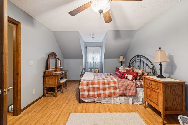 3692 Neeley Hollow Rd, Columbia, TN 38401