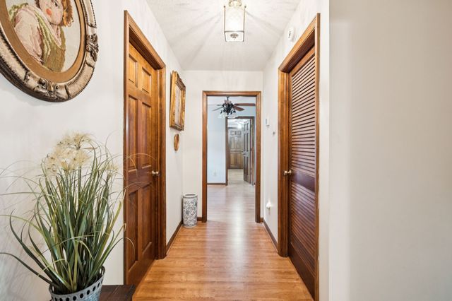 3692 Neeley Hollow Rd, Columbia, TN 38401
