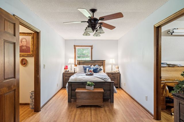 3692 Neeley Hollow Rd, Columbia, TN 38401