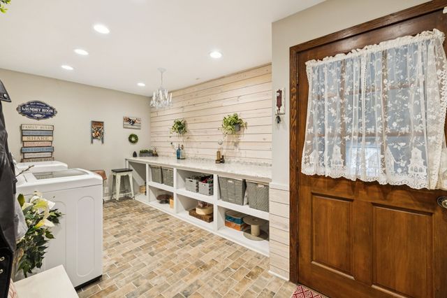 3692 Neeley Hollow Rd, Columbia, TN 38401