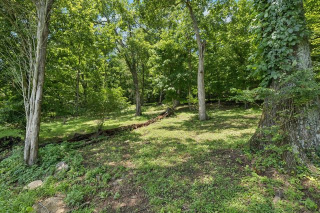 3692 Neeley Hollow Rd, Columbia, TN 38401