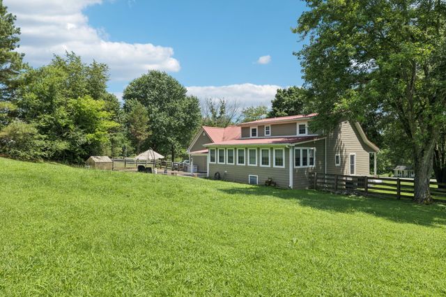 3692 Neeley Hollow Rd, Columbia, TN 38401