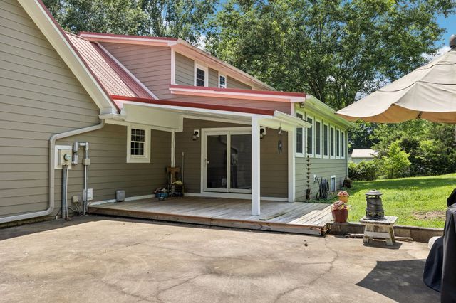 3692 Neeley Hollow Rd, Columbia, TN 38401