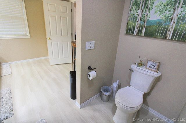 1104 Chase Avenue, Tahlequah, OK 74464