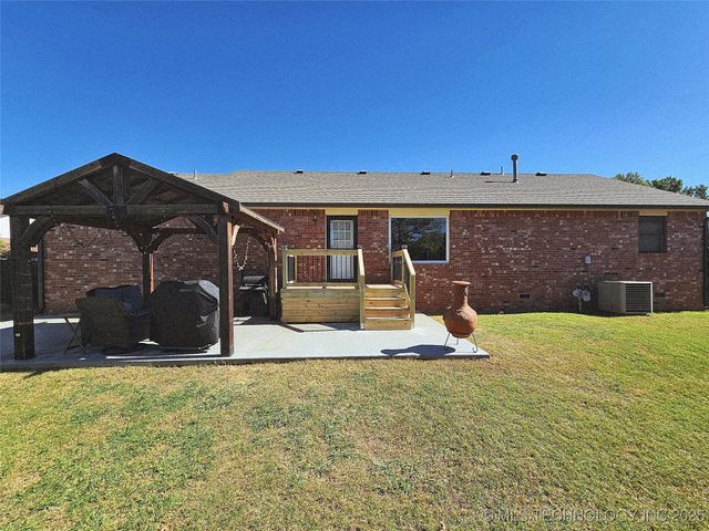 1104 Chase Avenue, Tahlequah, OK 74464