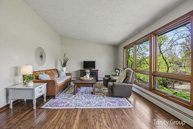 1281 Quincy Street Sw, Jamestown Twp, MI 49418