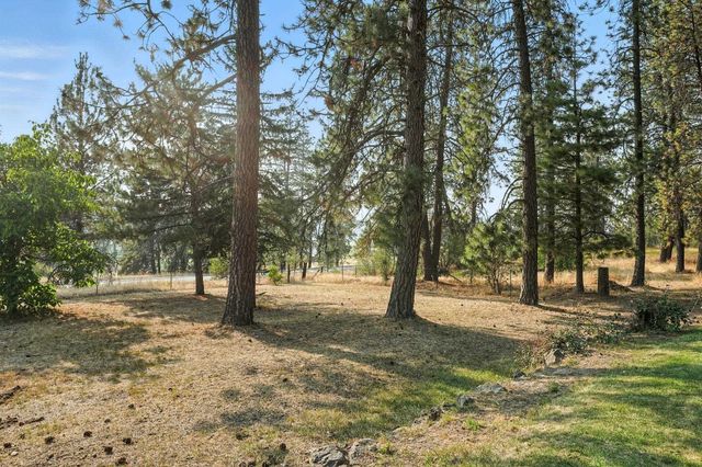12511 S State Route 904 Hwy, Cheney, WA 99004