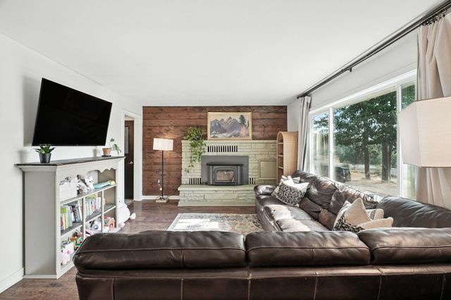 12511 S State Route 904 Hwy, Cheney, WA 99004