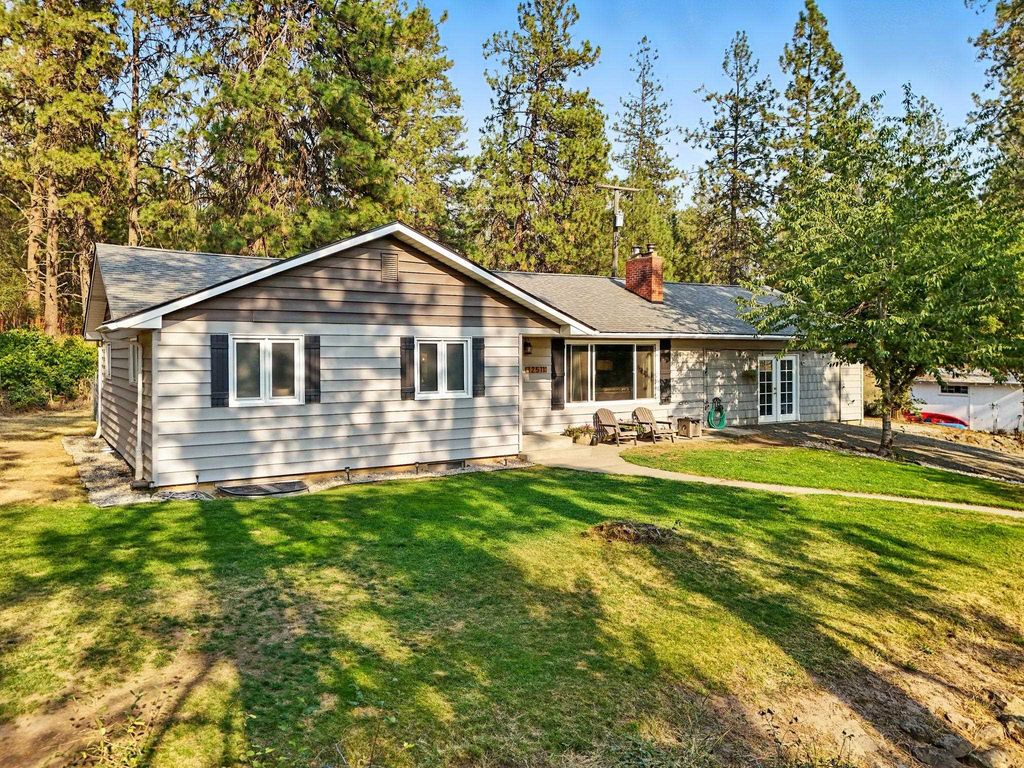 12511 S State Route 904 Hwy, Cheney, WA 99004