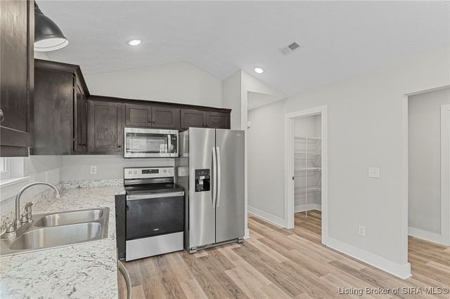 973 Wooded Trail, Scottsburg, IN 47170