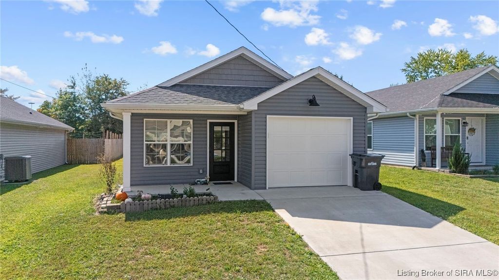 973 Wooded Trail, Scottsburg, IN 47170