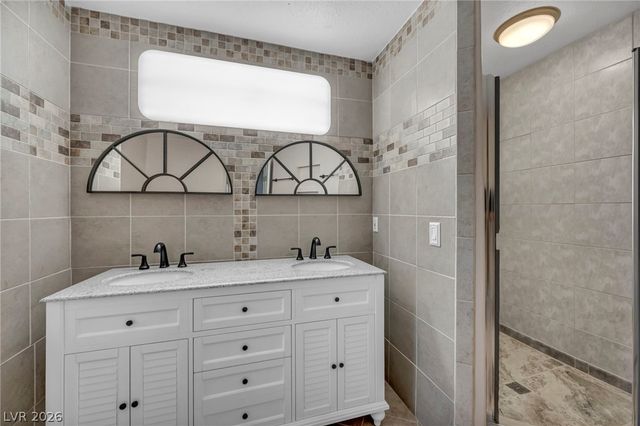 3923 Landsdown Place, Las Vegas, NV 89121