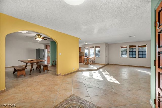 3923 Landsdown Place, Las Vegas, NV 89121