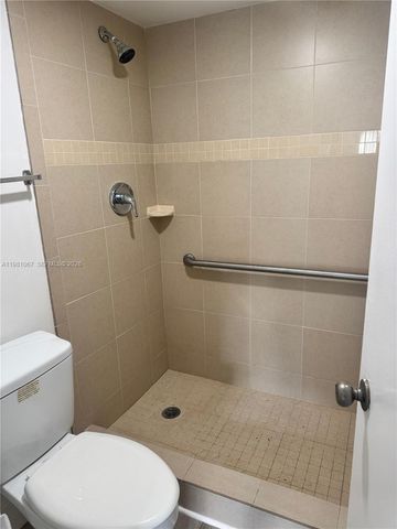 9400 Lime Bay Blvd 206, Tamarac, FL 33321