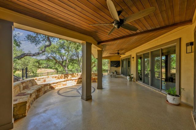 1273 Ranchers Club LN, Driftwood, TX 78619