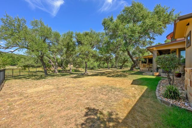 1273 Ranchers Club LN, Driftwood, TX 78619