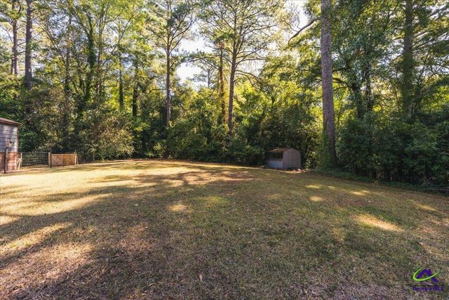 1227 Newport Place, Macon, GA 31210