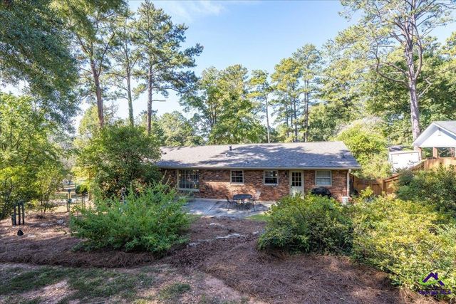 1227 Newport Place, Macon, GA 31210