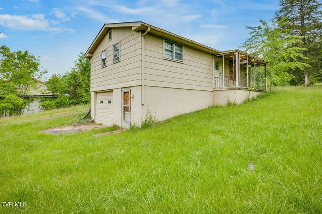4136 Ridge Road, Kingsport, TN 37660