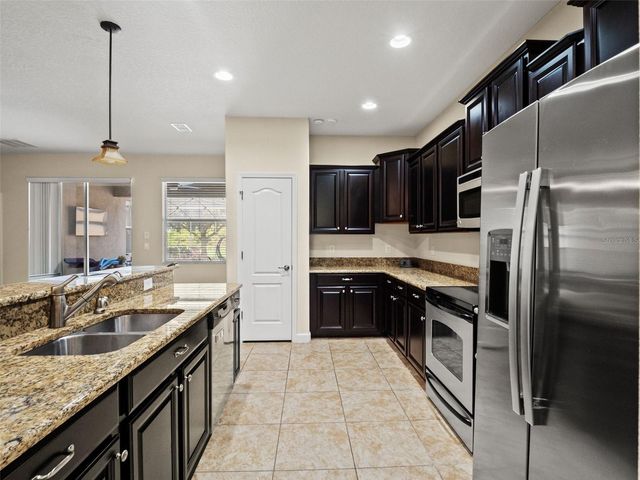 6158 MERIWETHER CRESCENT, Winter Garden, FL 34787