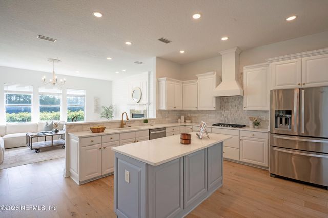 9937 WATERMARK Lane W, Jacksonville, FL 32256