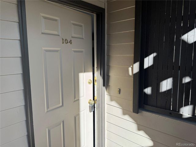 1812 17th Street 104S, Boulder, CO 80302