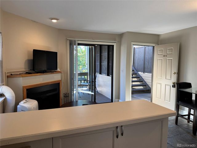 1812 17th Street 104S, Boulder, CO 80302