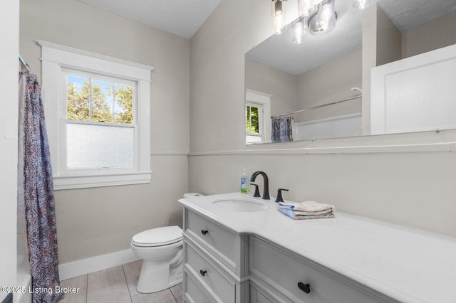 4149 Greenwood Ave, Louisville, KY 40211