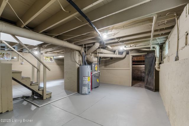 4149 Greenwood Ave, Louisville, KY 40211