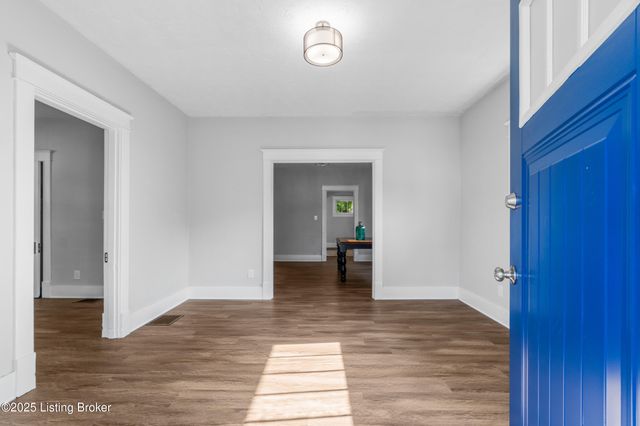 4149 Greenwood Ave, Louisville, KY 40211