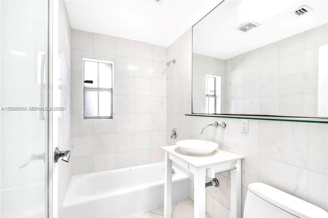 1600 Michigan Ave 2, Miami Beach, FL 33139