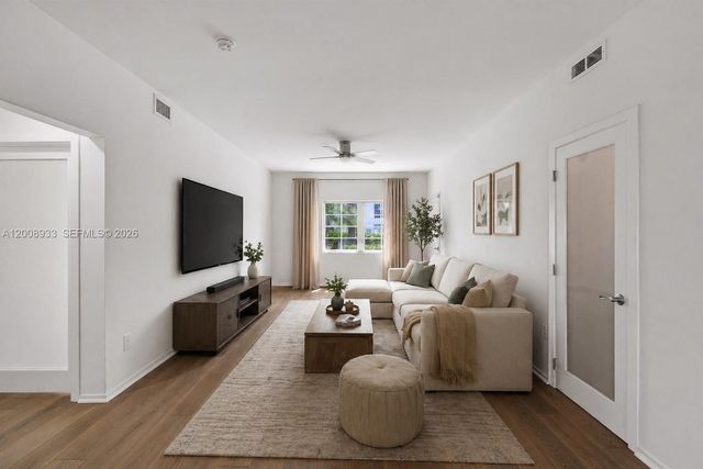 1600 Michigan Ave 2, Miami Beach, FL 33139