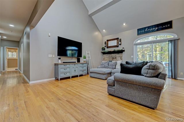 1320 Hosner Road, Oxford, MI 48370