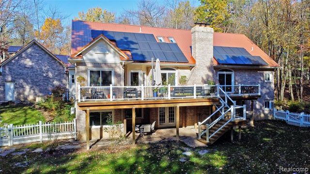 1320 Hosner Road, Oxford, MI 48370