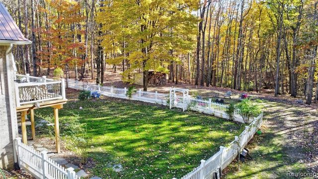 1320 Hosner Road, Oxford, MI 48370