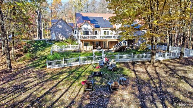 1320 Hosner Road, Oxford, MI 48370