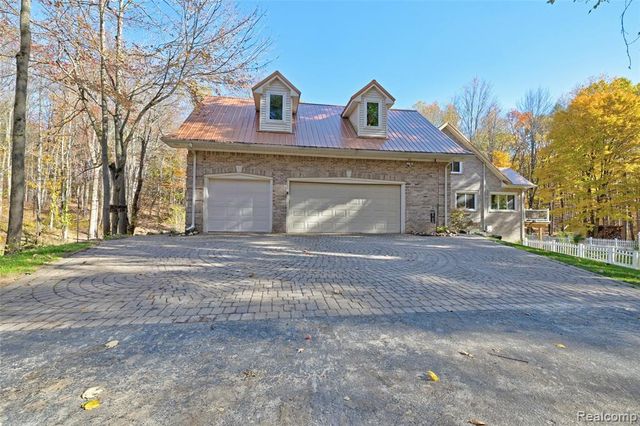 1320 Hosner Road, Oxford, MI 48370