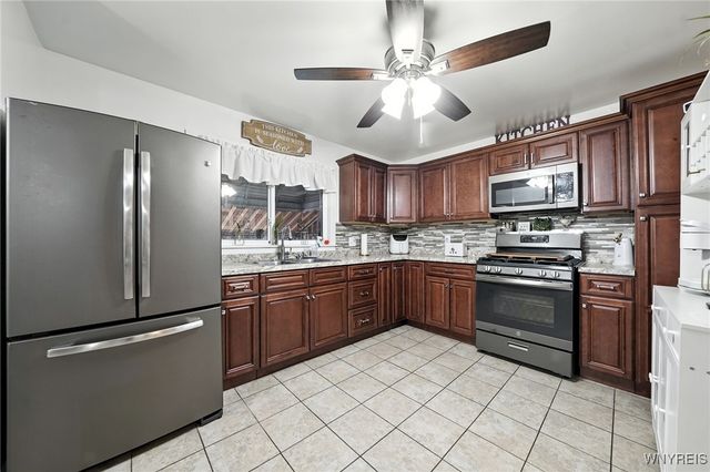 295 Hoyt Street, Buffalo, NY 14213