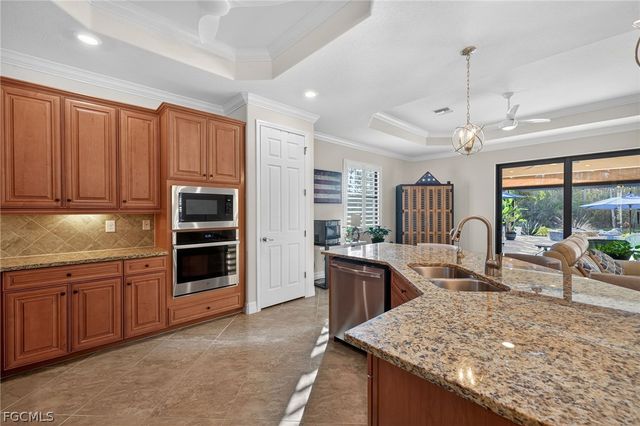 10307 Fontanella DR, Fort Myers, FL 33913