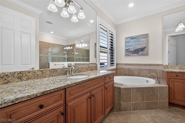 10307 Fontanella DR, Fort Myers, FL 33913