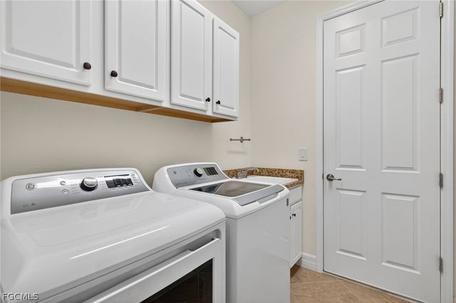 10307 Fontanella DR, Fort Myers, FL 33913