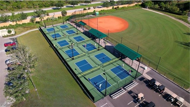 10307 Fontanella DR, Fort Myers, FL 33913