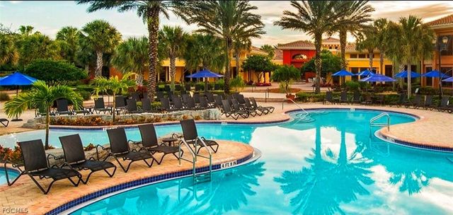 10307 Fontanella DR, Fort Myers, FL 33913