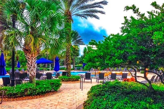 10307 Fontanella DR, Fort Myers, FL 33913