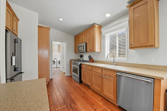 18400 Live Oak Ct, Plymouth, CA 95669